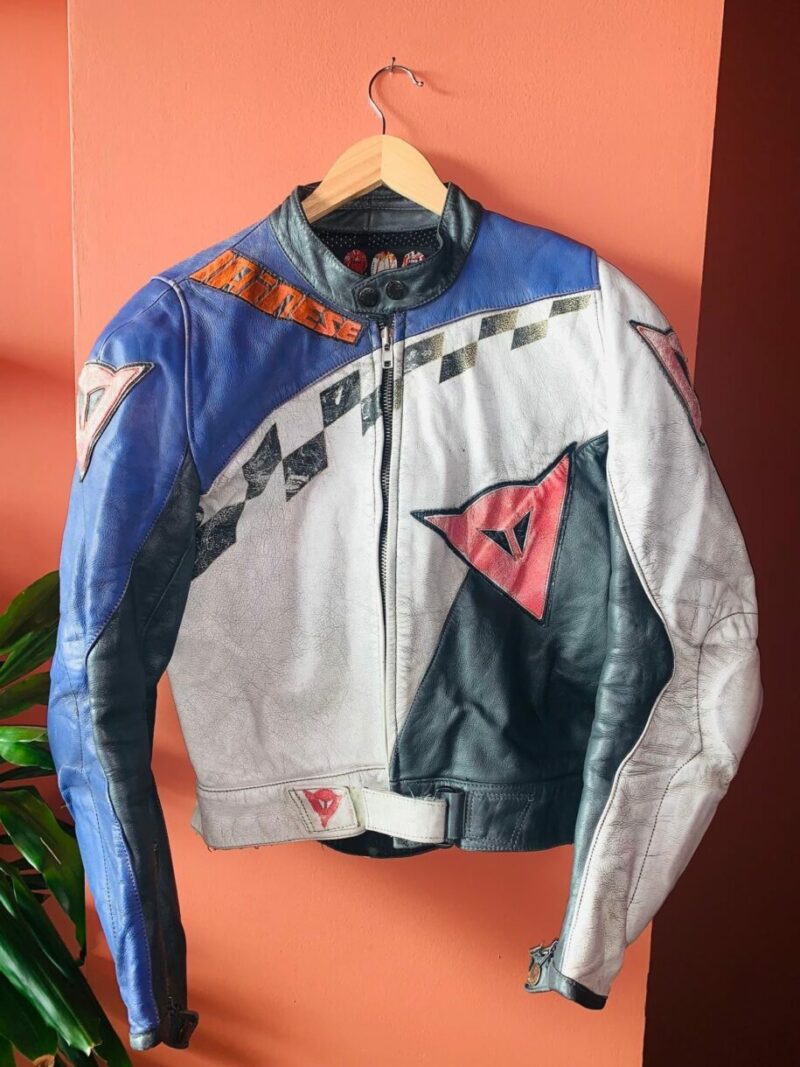 MallS - Concept Store - Vintage, Yoga & Pilates, Tattoo & Art - Paris 03 - Veste Cuir Dainese Grand Prix 1982