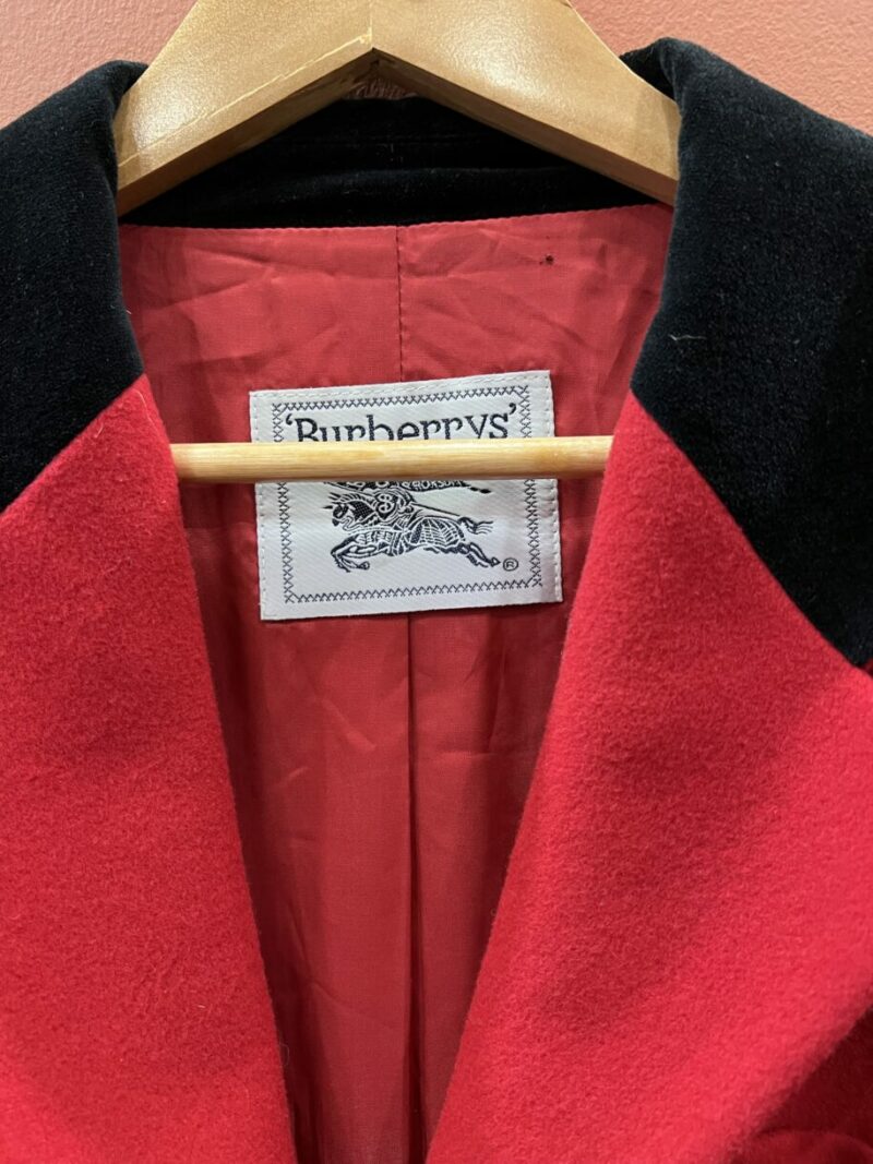 MallS - Concept Store - Vintage, Yoga & Pilates, Tattoo & Art - Paris 03 - Veste Vintage Burberry 80’s