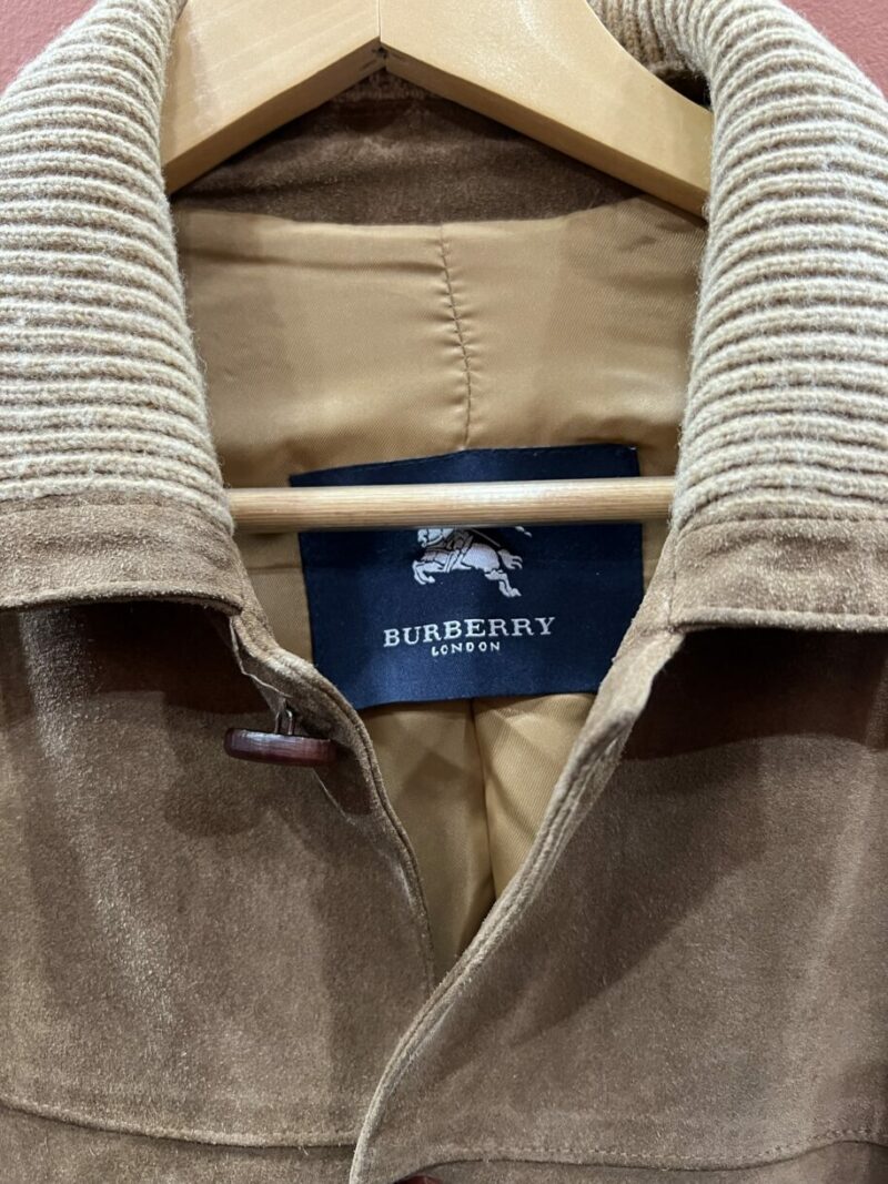 MallS - Concept Store - Vintage, Yoga & Pilates, Tattoo & Art - Paris 03 - Veste Vintage Burberry’s années 90.